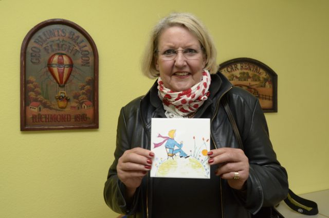 Petra Fuhrmann, MdL, erwarb den "Kleinen Prinz" (Fliese Nr. 899). (Foto: Uwe Seemann) Fliese 899